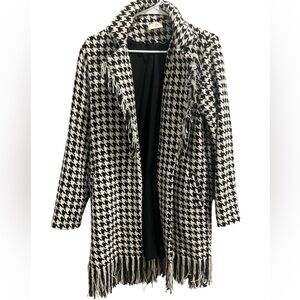Elegant Houndstooth Black & White  Fringe Trimmed Medium Open Front Coat